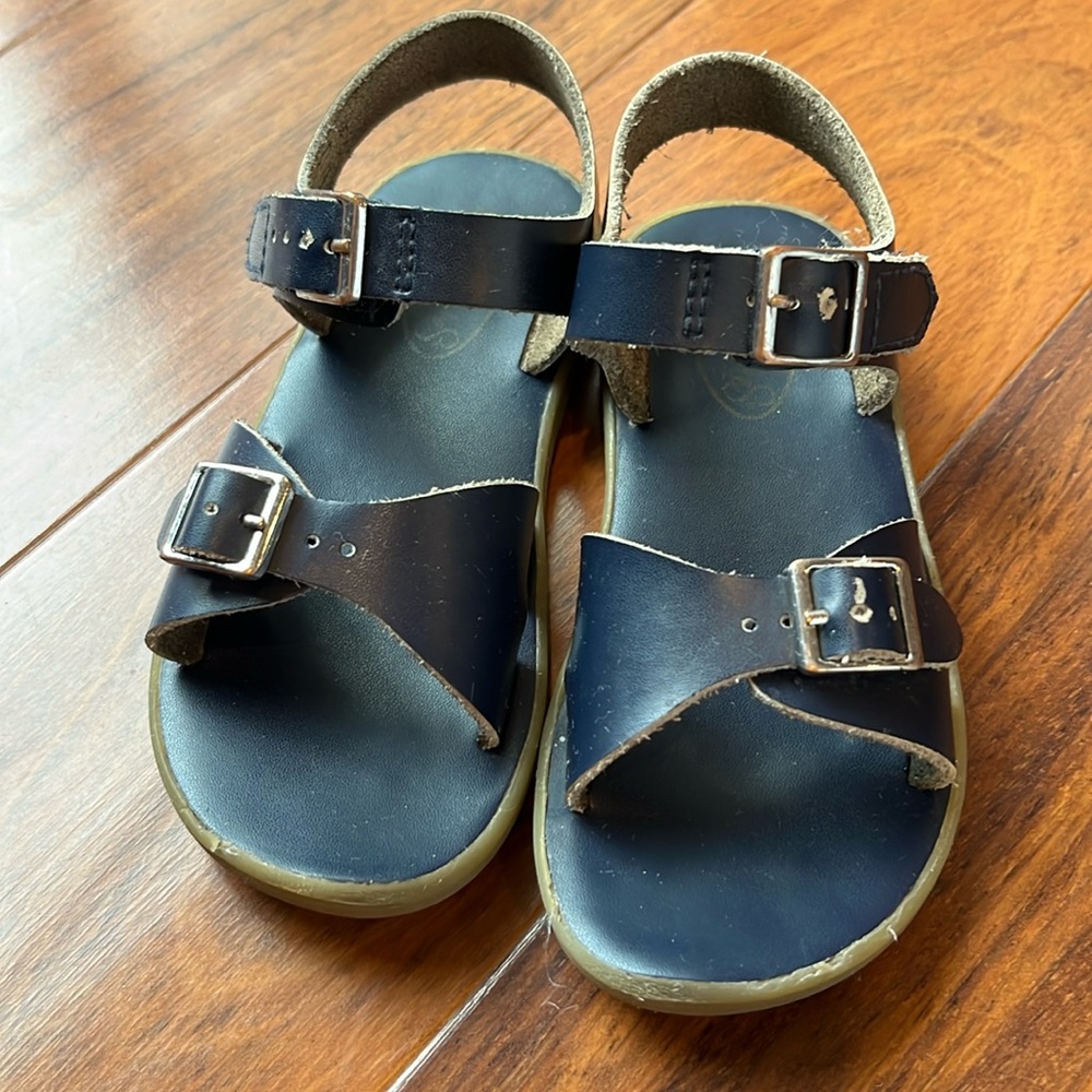Footmates Navy Sandals Sz 9